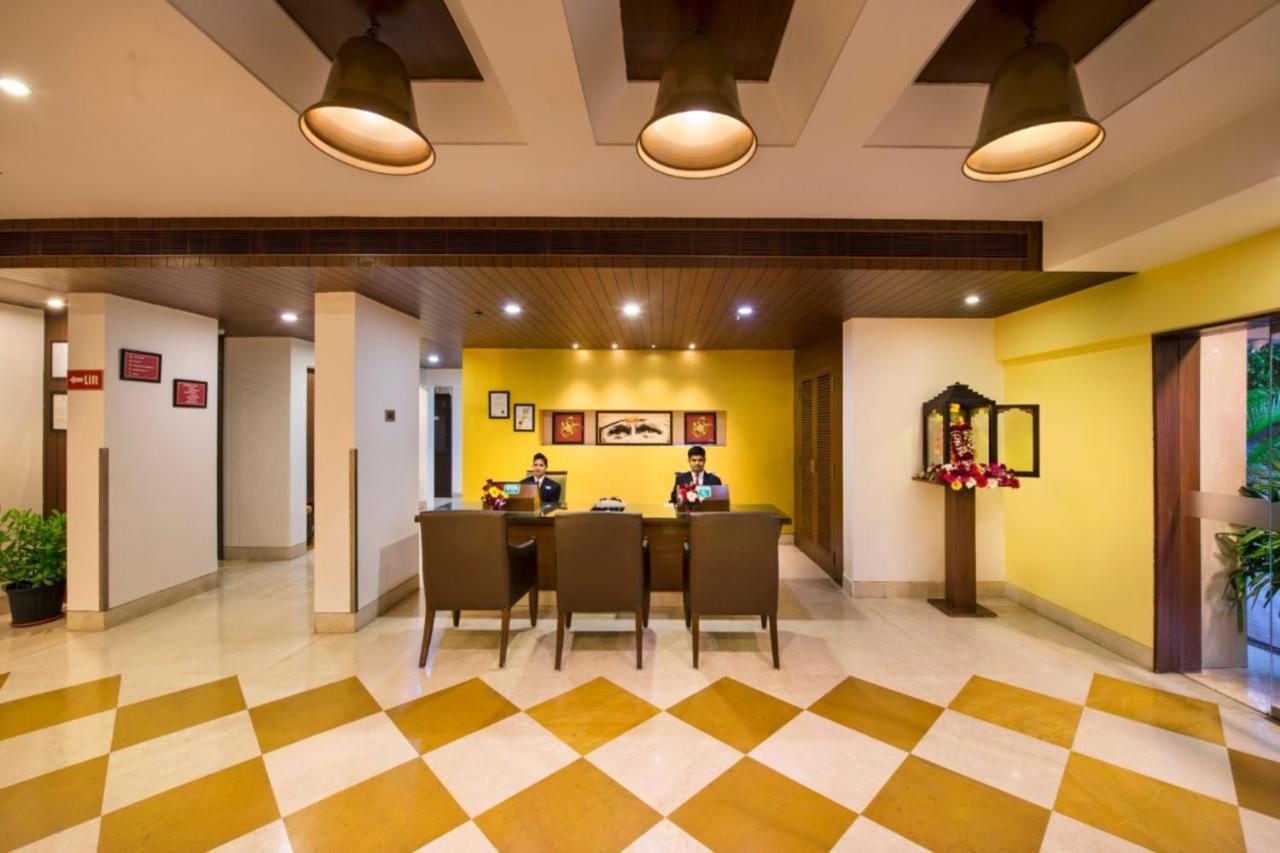 Hotel Abigail Goradia'S Shirdi Extérieur photo