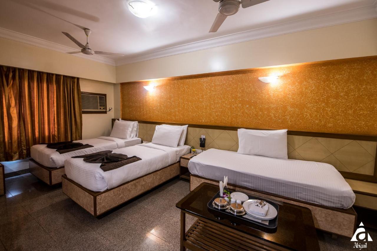 Hotel Abigail Goradia'S Shirdi Extérieur photo