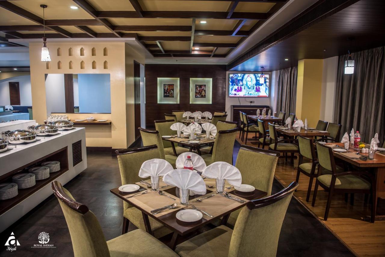 Hotel Abigail Goradia'S Shirdi Extérieur photo